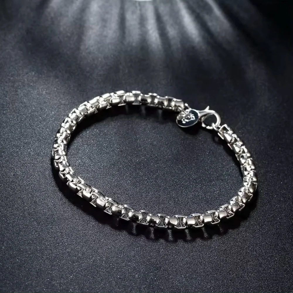 Silver Round Box Chain Bracelet 8”